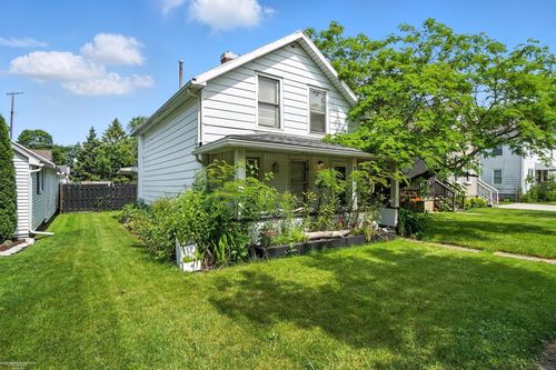 618 Harrison St, Monroe, MI, 48161-1418 | Card Image