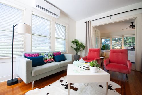 c-2902 Hemphill Park, Austin, TX, 78705-3768 | Card Image