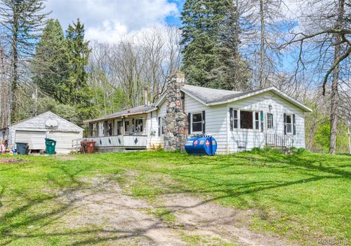 5704 Crandall Road, Howell Township, MI, 48855 | Card Image