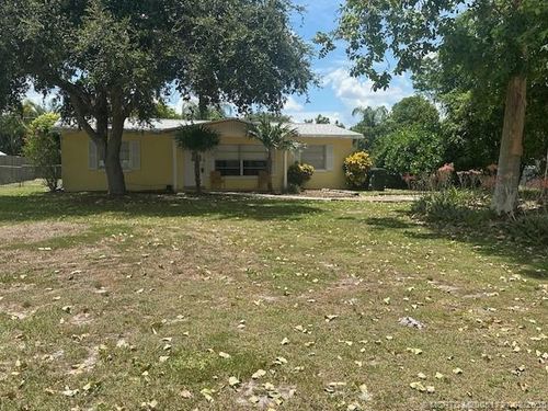 918 Se Dolphin Dr, Stuart, FL, 34996-3245 | Card Image