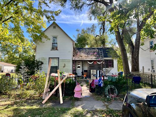 843 E Seminary Ave, Hoopeston, IL, 60942-1432 | Card Image