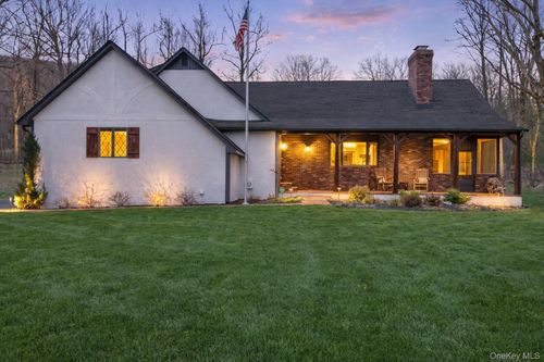 3 Mountain Brook Rd, Cornwall, NY, 12518-1810 | Card Image