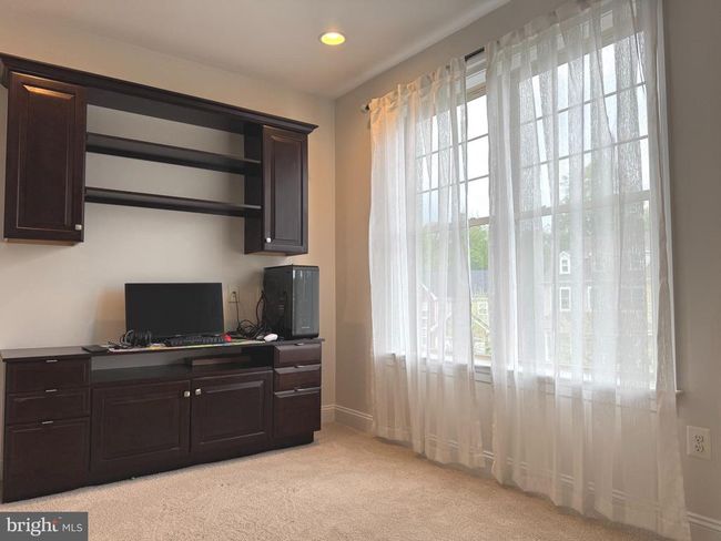 24814 Barrington Grove Ct, House other with 5 bedrooms, 5 bathrooms and null parking in Aldie VA | Image 47