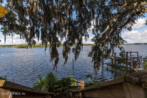 122 Rio Vista Ave, East Palatka, FL, 32131-4093 | Card Image