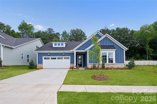 4213 Pinekirk Dr, Charlotte, NC, 28269-5347 | Card Image