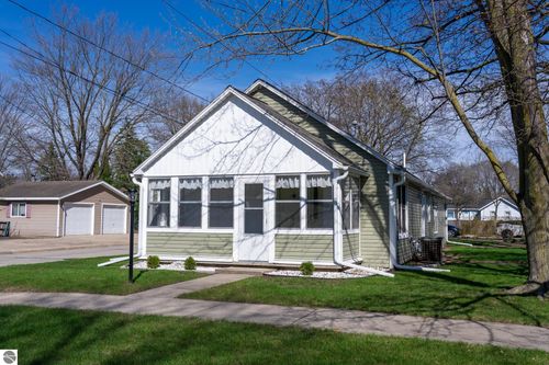 304 N Adams Street, Mt Pleasant, MI, 48858 | Card Image