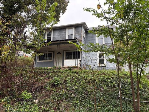 1087 Hillcrest Rd, Wellsville, OH, 43968-1810 | Card Image