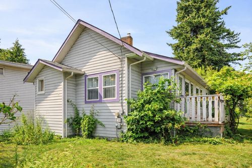 32881 1st Ave, Mission, BC, V2V1E8 | Card Image