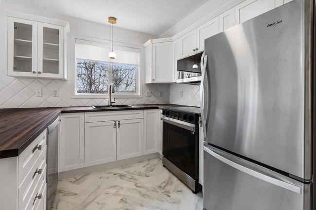 2205 - 7451 Springbank Blvd Sw, Condo with 2 bedrooms, 2 bathrooms and 1 parking in Calgary AB | Image 10