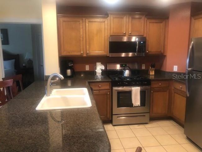 Eat-in kitchen | Image 6