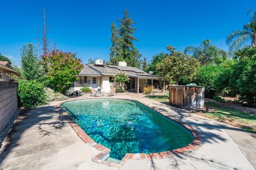 4678 N Thorne Ave, Fresno, CA, 93704-2929 | Card Image