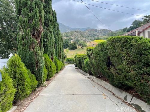  Caern Avenue, Tujunga, CA, 91042 | Card Image