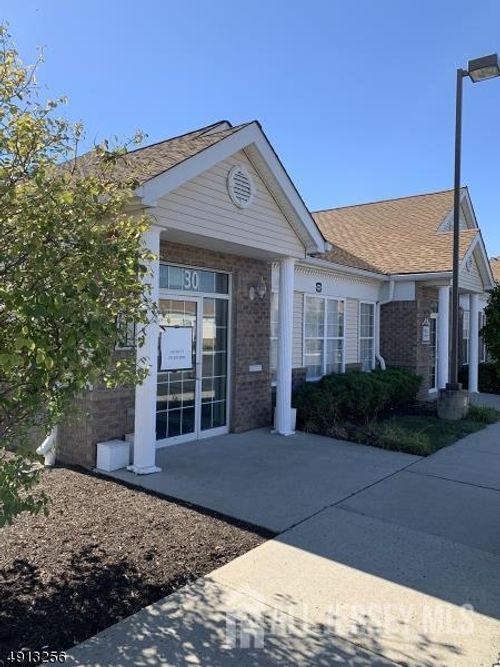 28 Wills Way, Piscataway, NJ, 08854-3770 | Card Image