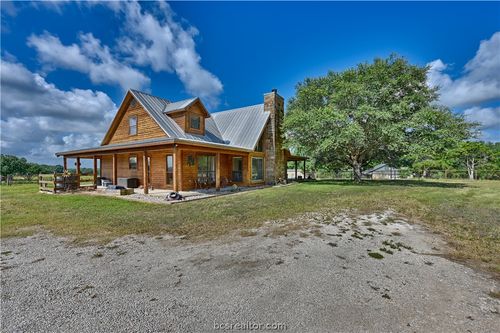 3090 Old Navasota Rd, Brenham, TX, 77833-7919 | Card Image