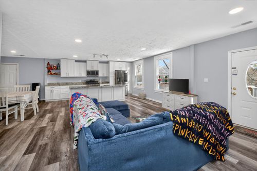 4390 Brooks Ln, Georgetown, KY, 40324 | Card Image