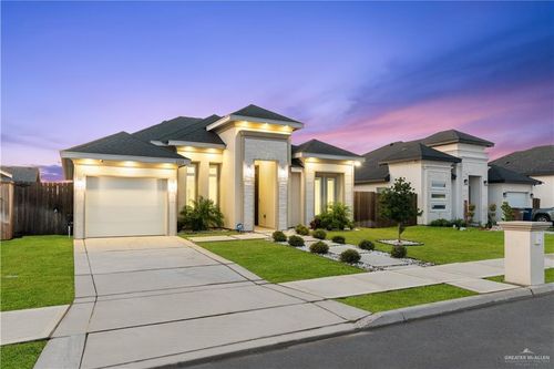 6105 N Pedaso Del Sol St, Edinburg, TX, 78542-7390 | Card Image