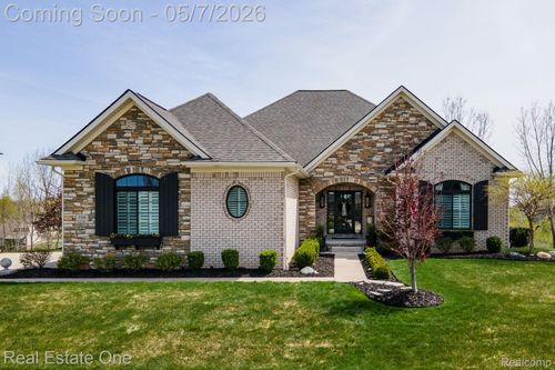 350 Golfside Dr, Oxford, MI, 48371-3568 | Card Image