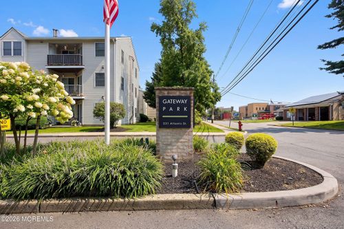 69-231 Atlantic St, Keyport, NJ, 07735-2039 | Card Image
