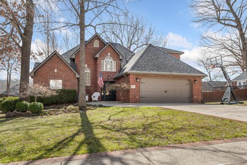 2718 Taylor Drive, Harrison, AR, 72601 | Card Image