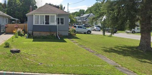 28 Oak St, Brockville, ON, K6V5R2 | Card Image