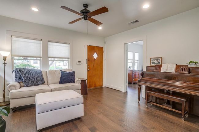 4711 Birchman Ave, House other with 2 bedrooms, 1 bathrooms and null parking in Fort Worth TX | Image 7