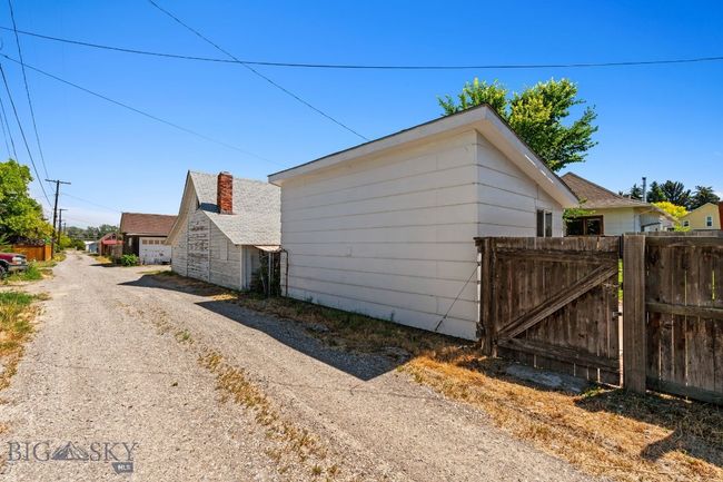 220 S 4 Th St, House other with 3 bedrooms, 2 bathrooms and null parking in Manhattan MT | Image 95