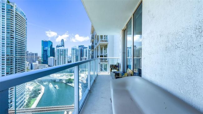 APT-2911 - 185 Sw 7 Th St, Condo with 3 bedrooms, 3 bathrooms and null parking in Miami FL | Image 14