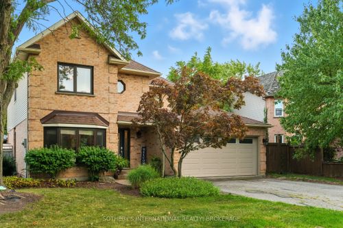 32 Sterling St, Saint Catharines, ON, L2S3T2 | Card Image