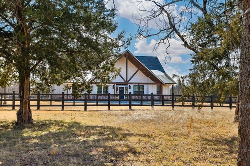 1205 Northshore Ln, Valley View, TX, 76272-6125 | Card Image