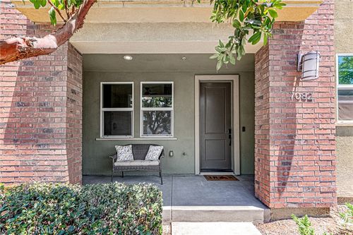 7082 Stanton Ave, Buena Park, CA, 90621-3824 | Card Image