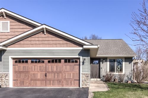 617 Blue Karner Drive, Altoona, WI, 54720 | Card Image
