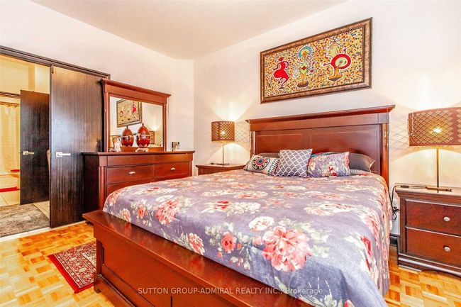 9 Amalfi Crt, House other with 5 bedrooms, 4 bathrooms and 2 parking in Vaughan ON | Image 26