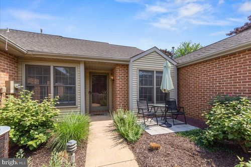 89 Cambridge Dr, HERSHEY, PA, 17033-2180 | Card Image