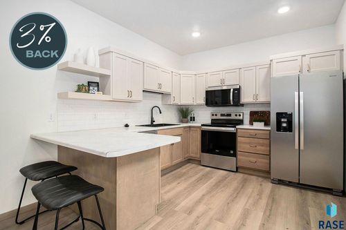 3603 S Broek Dr Drive, Sioux Falls, SD, 57106 | Card Image