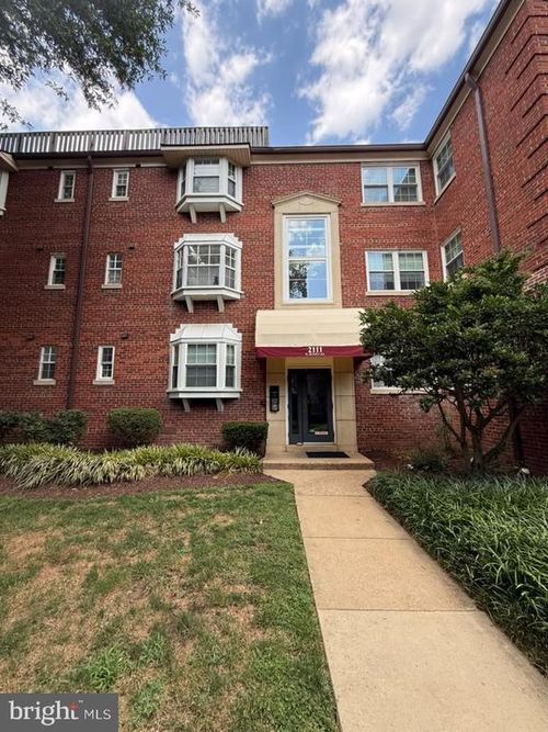 62-2111 N Scott Street, ARLINGTON, VA, 22209 | Card Image