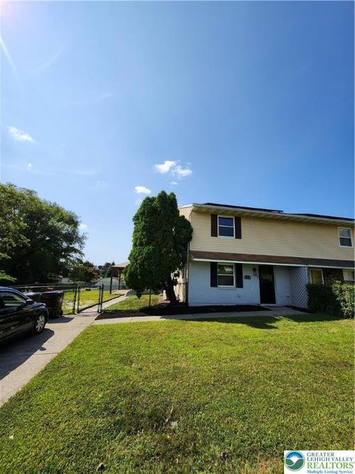202 Cambria St, Freemansburg, PA, 18017-7202 | Card Image