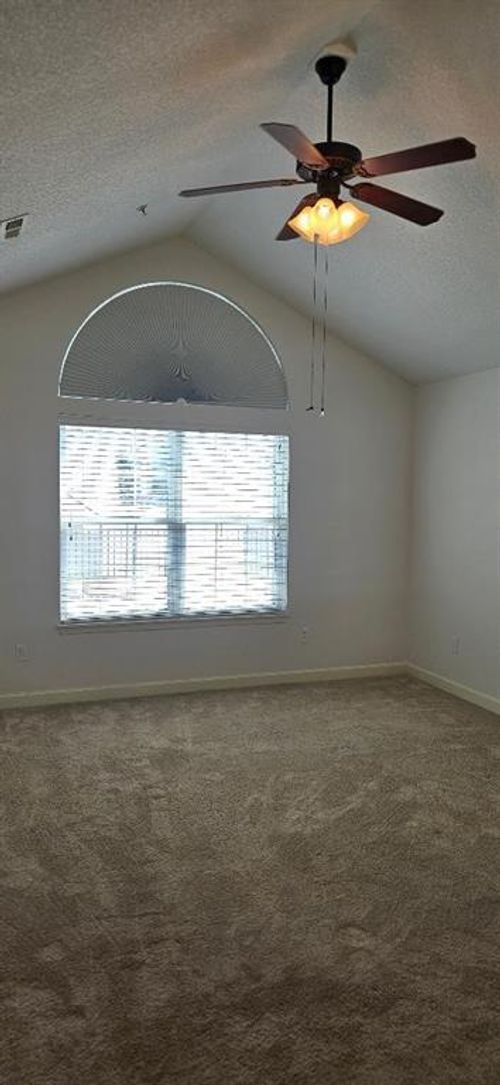 7134 Hedge Lane Ter, Shawnee, KS, 66227-5514 | Card Image