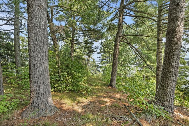 1326 Ridge Lane, House other with 2 bedrooms, 1 bathrooms and 2 parking in Seeleys Bay ON | Image 23