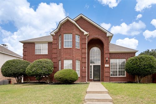 9610 Thorncliff Dr, Frisco, TX, 75035-2136 | Card Image