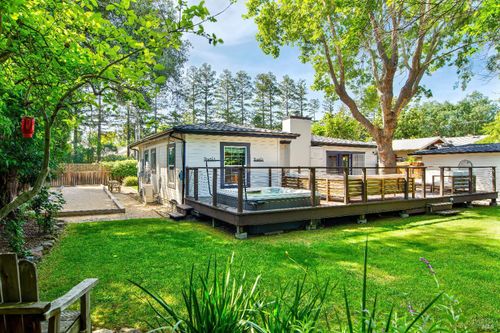 855 Boyes Boulevard, Sonoma, CA, 95476 | Card Image