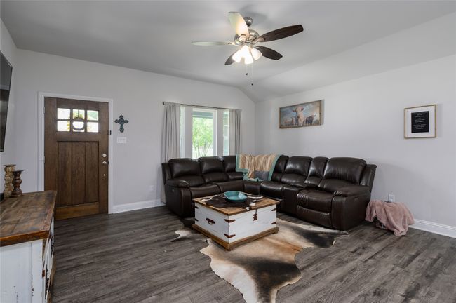 110 Thode St, House other with 3 bedrooms, 2 bathrooms and null parking in Whitesboro TX | Image 12
