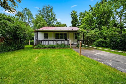 10 Fayer Ct, Wurtsboro, NY, 12790-5300 | Card Image