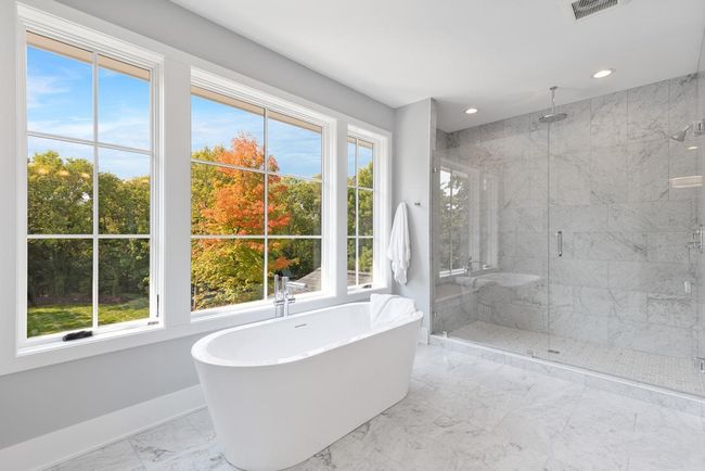 20395 Park Pl, House other with 5 bedrooms, 5 bathrooms and null parking in Excelsior MN | Image 20