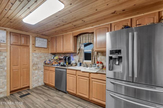 348 Cemetery Rd, House other with 4 bedrooms, 2 bathrooms and null parking in Pennington Gap VA | Image 33