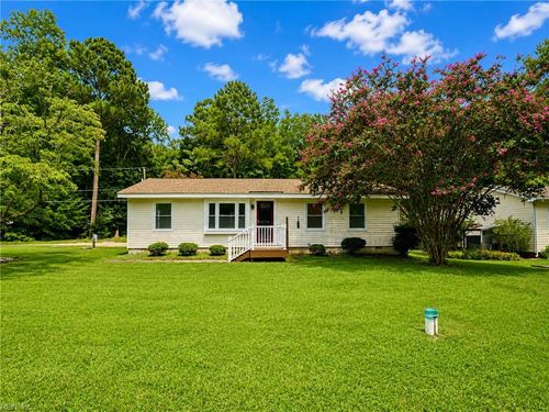 789 Coachpoint Rd, Hartfield, VA, 23071-2002 | Card Image
