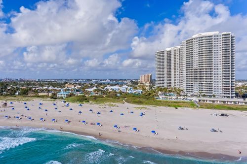 306b-2700 N Ocean Dr, Riviera Beach, FL, 33404-3870 | Card Image