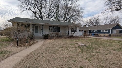 1 Parkwood Dr, Davenport, IA, 52803-2324 | Card Image