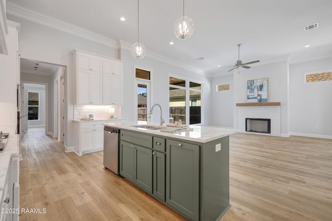 328 Redfern-12 | Image 12