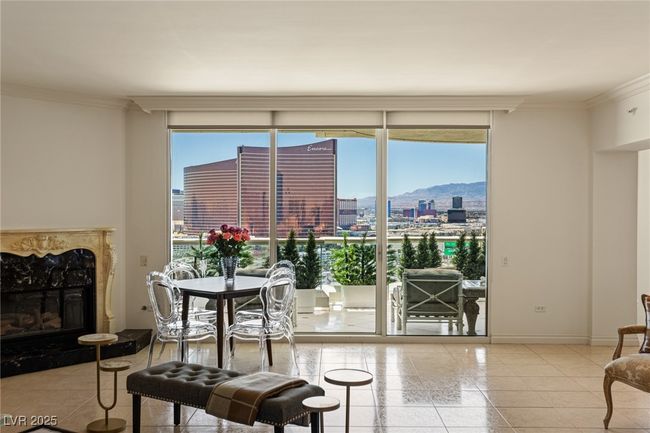 UNIT-2502 - 2877 Paradise Rd, Home with 3 bedrooms, 3 bathrooms and 1 parking in Las Vegas NV | Image 22