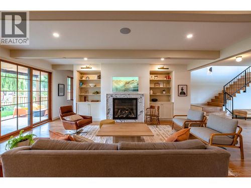 886 Lighthouse Landing, Summerland, BC, V0H1Z9 | Card Image